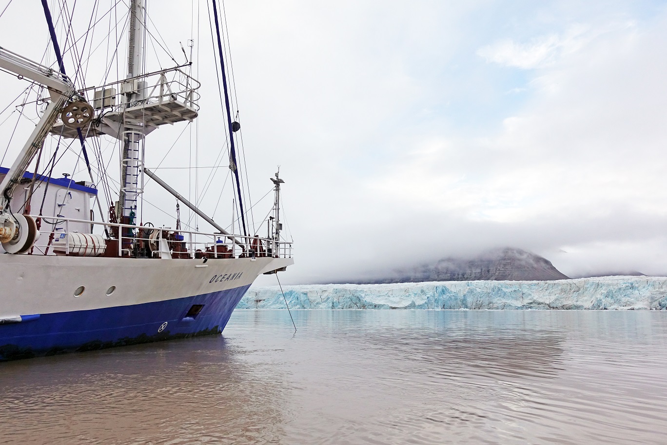 Marine ecology expeditions by Academia Sinica scientists in the arctic waters